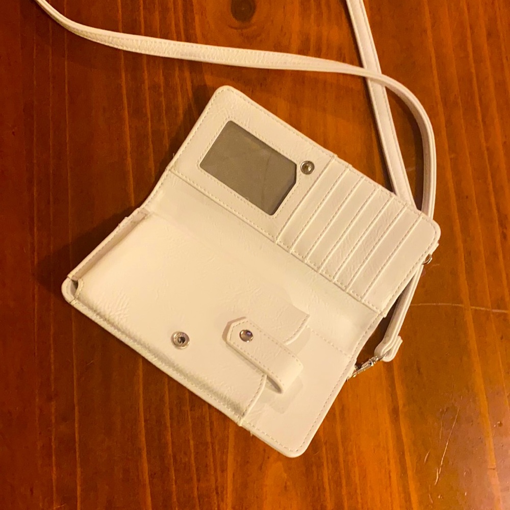 NWOT White Crossbody Phone Wallet